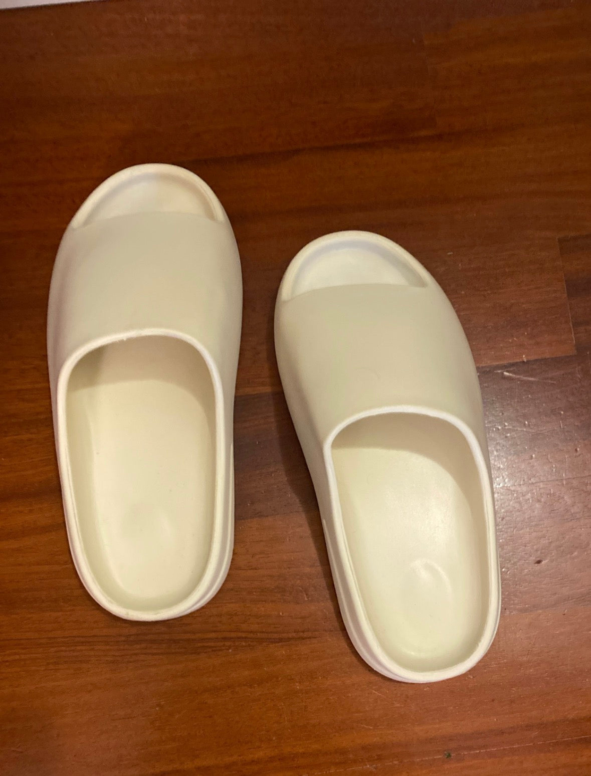 Yeezy Slides – Onyx