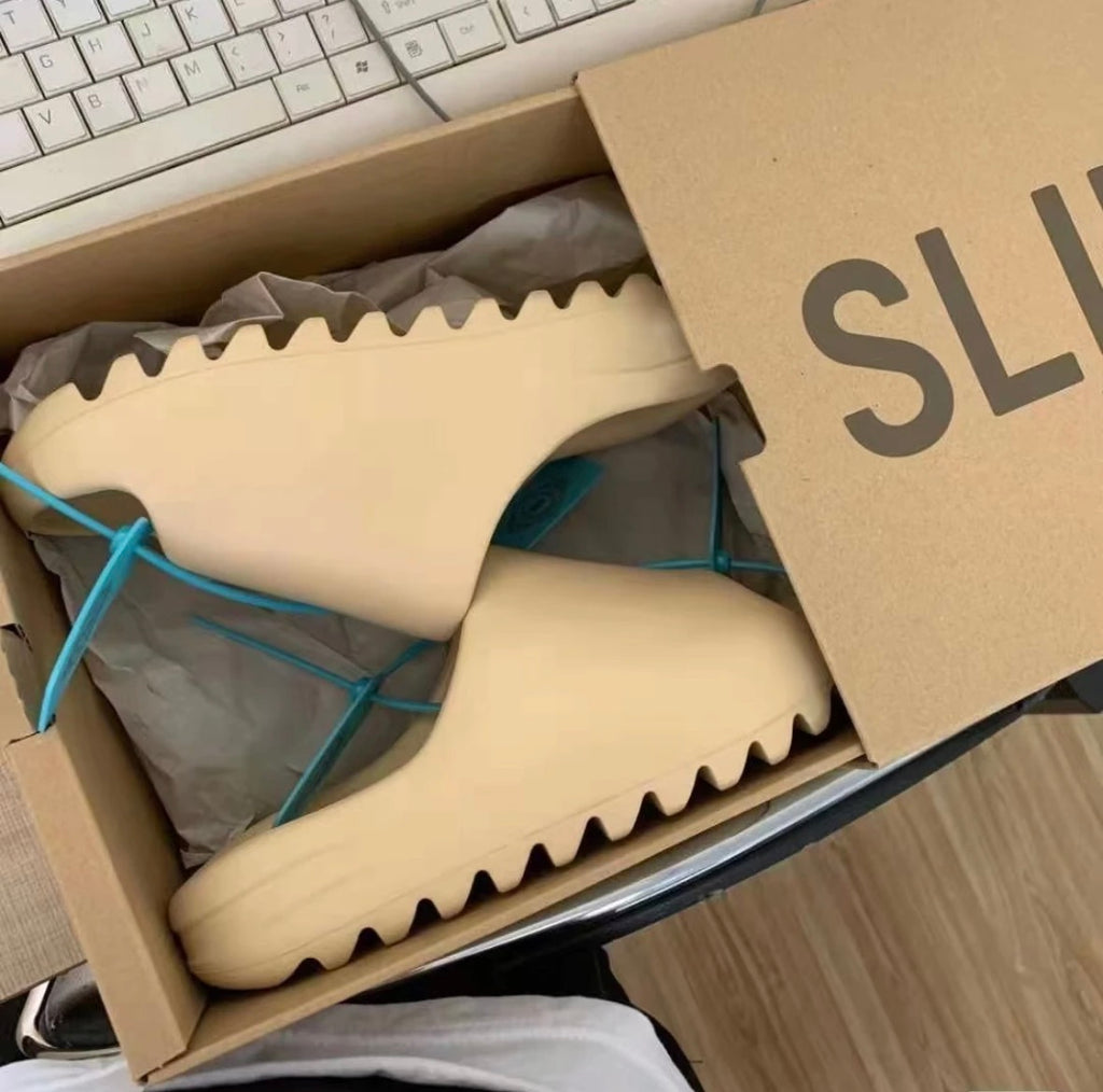 Yeezy Slides – Onyx